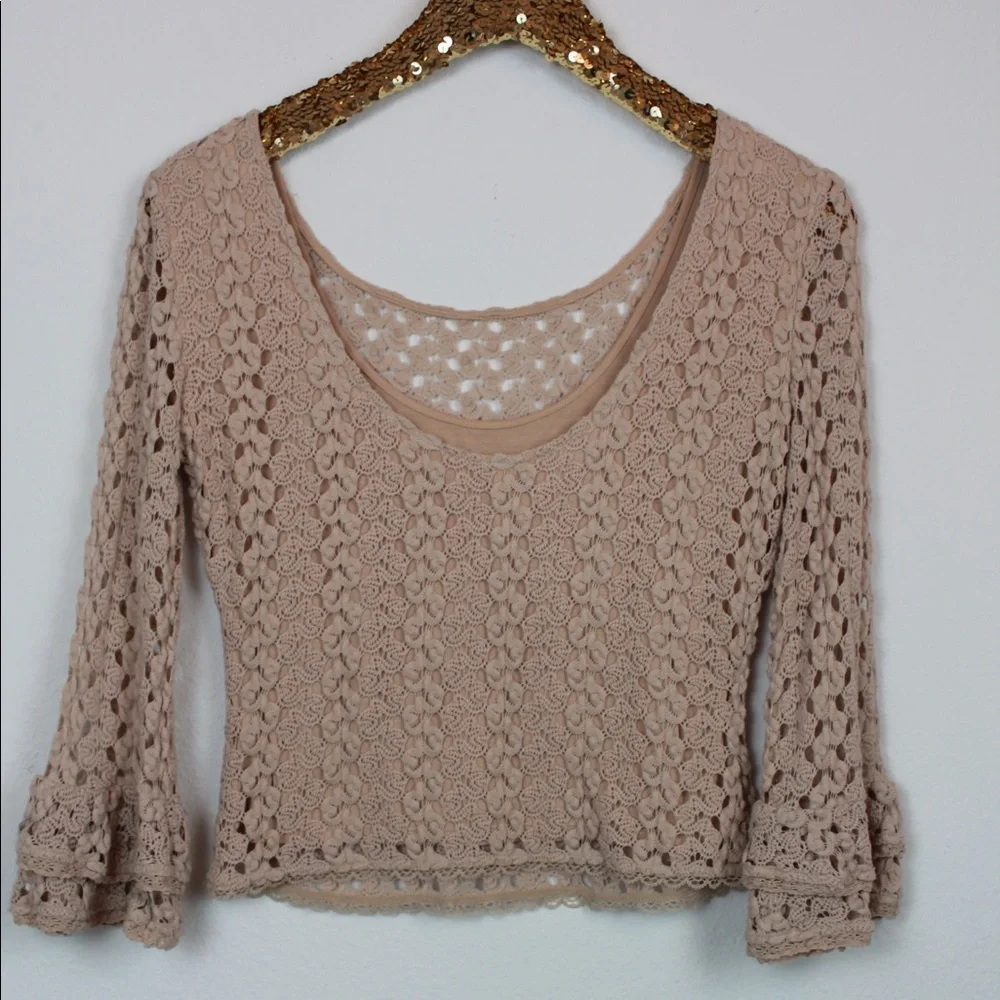 Free People Cream Crochet Lace Top XS – Flare Sleeve Boho Blouse